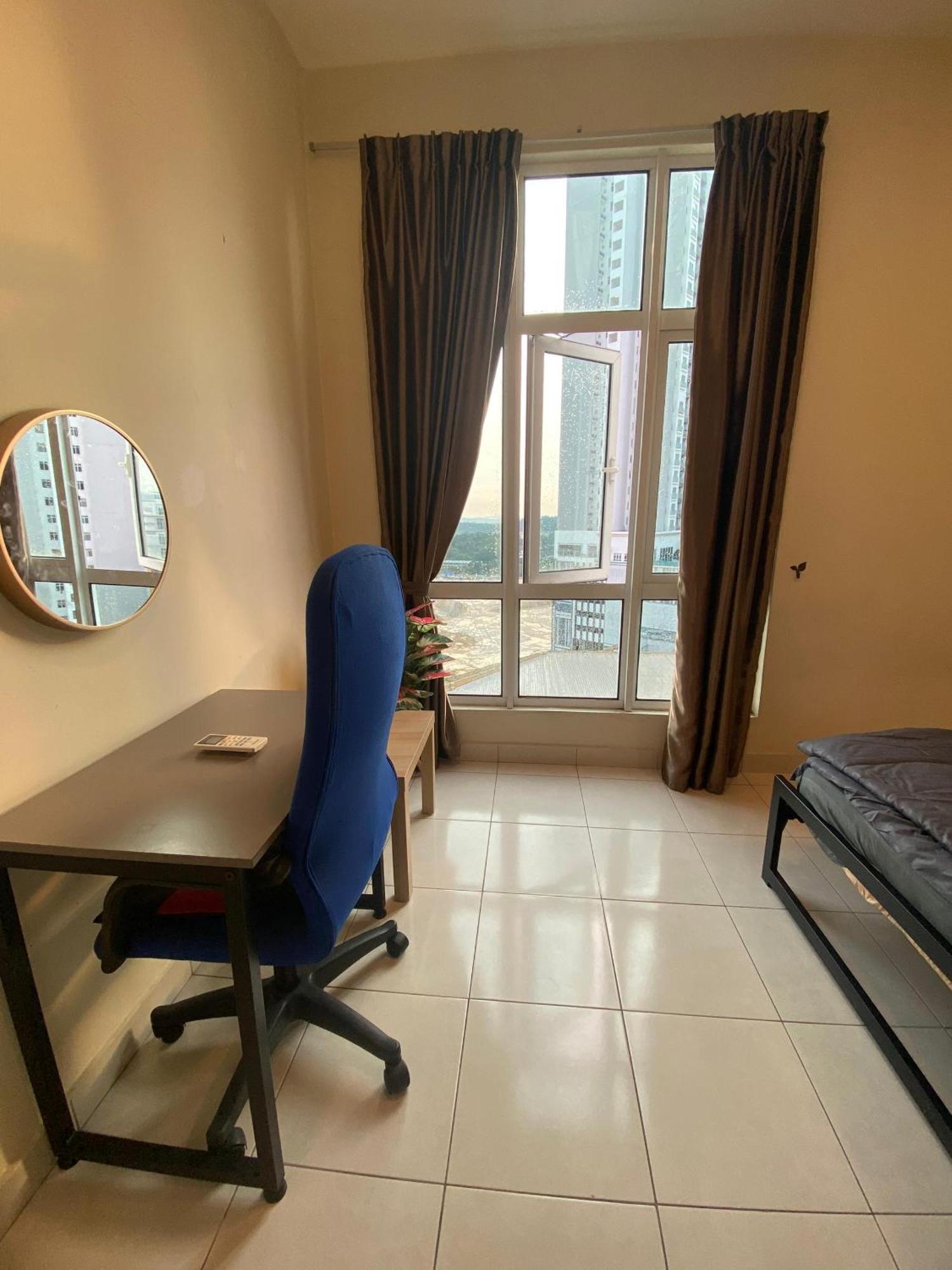 Apartment At Mesahill By D'kay Homes With Mall, Near Usim Klia *